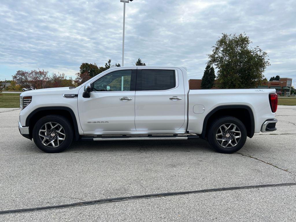 used 2022 GMC Sierra 1500 car, priced at $39,592