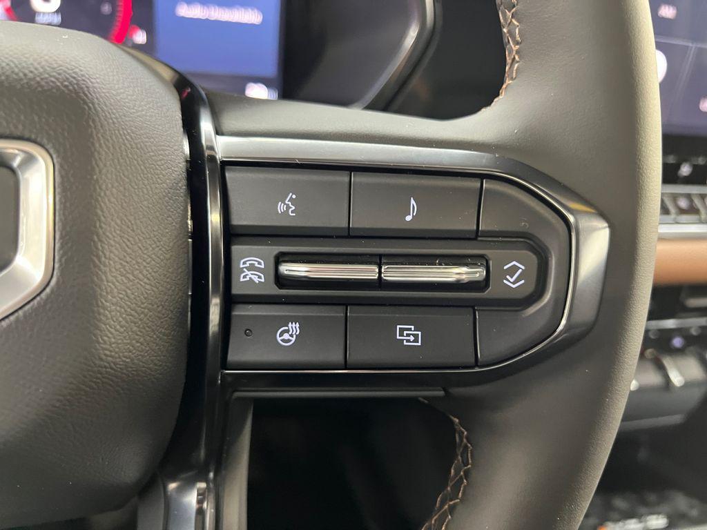 new 2025 GMC Canyon car, priced at $51,978