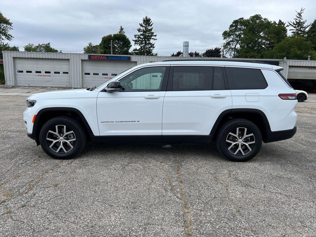 used 2025 Jeep Grand Cherokee L car, priced at $40,206