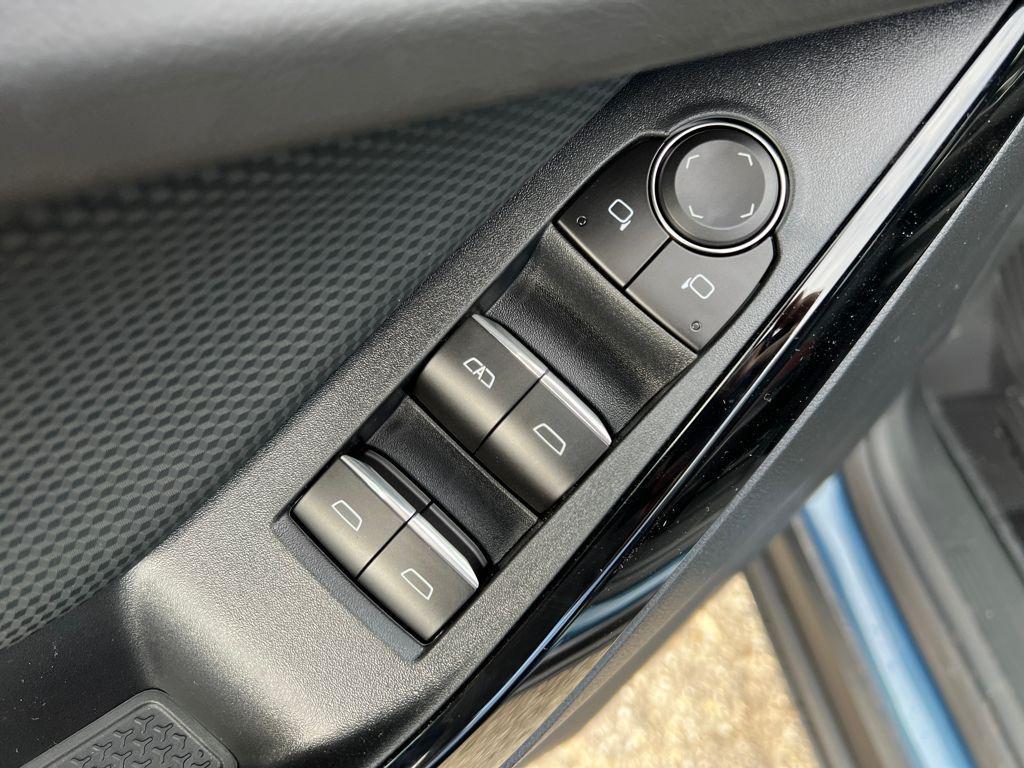 new 2026 Chevrolet Equinox car, priced at $36,488