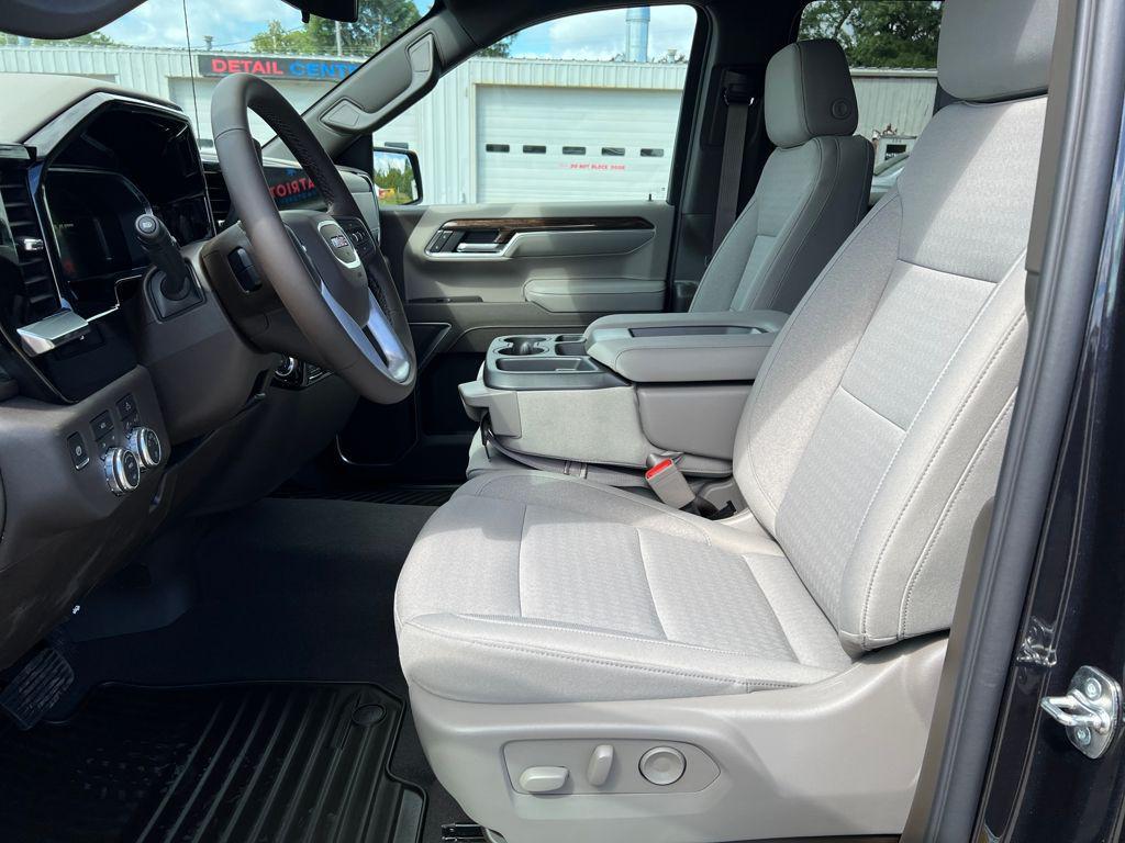 new 2026 GMC Sierra 1500 car, priced at $48,899