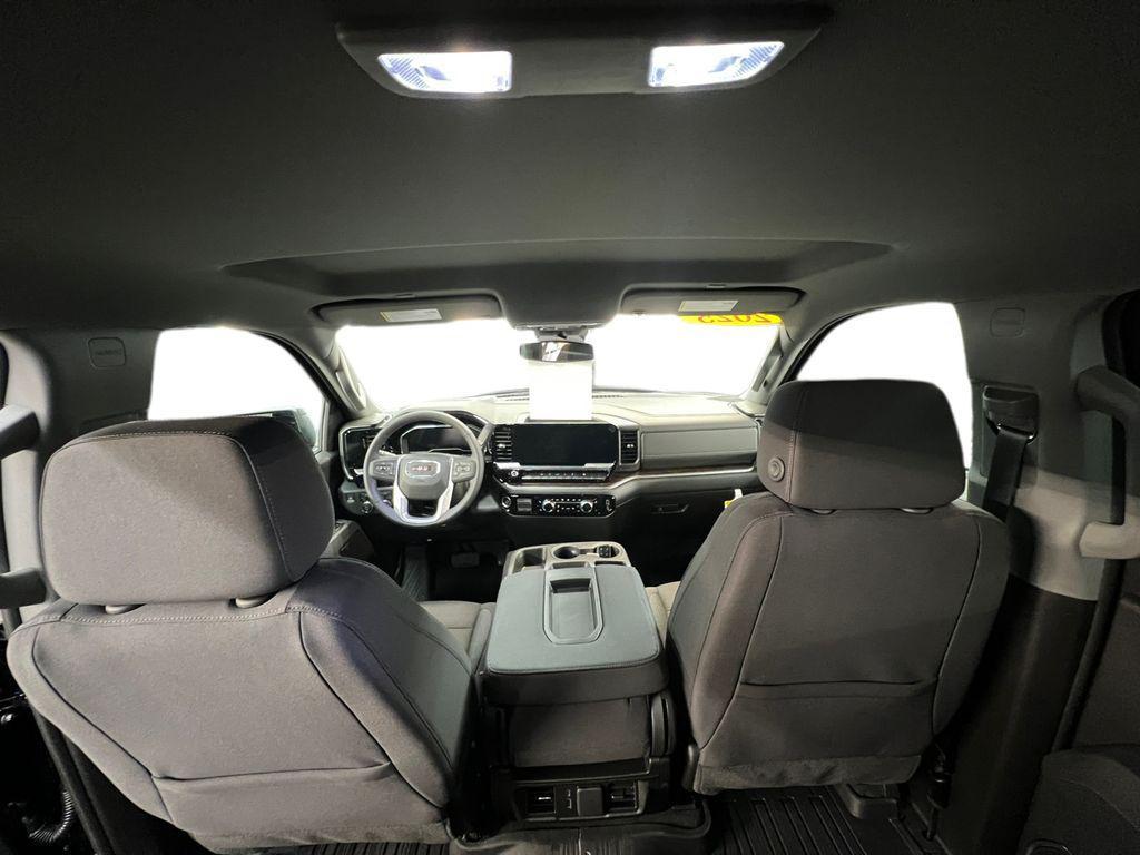 new 2025 GMC Sierra 1500 car, priced at $52,625