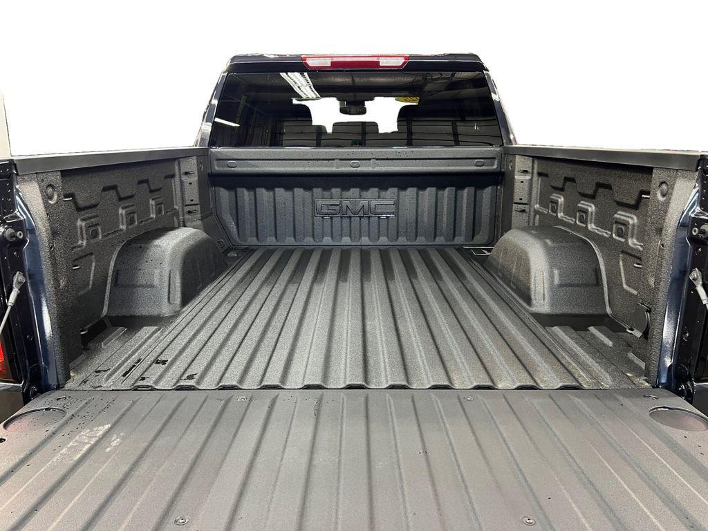 new 2025 GMC Sierra 1500 car, priced at $52,625