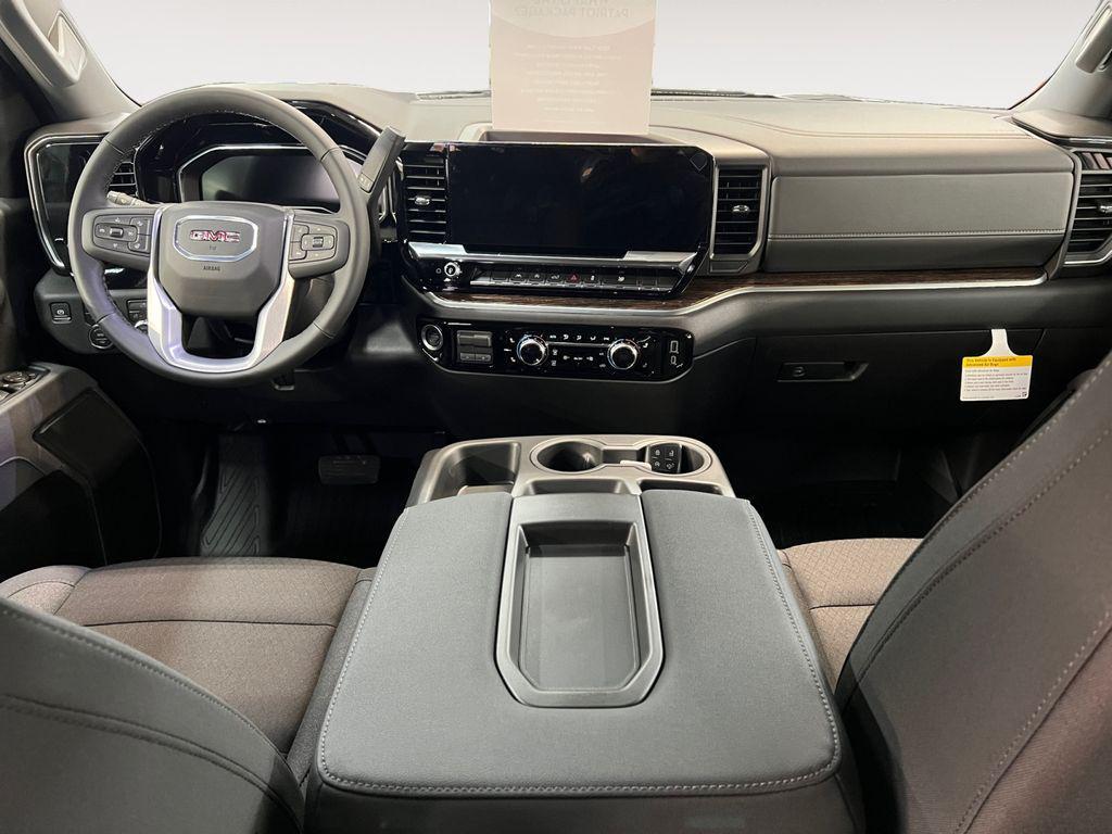 new 2025 GMC Sierra 1500 car, priced at $52,625