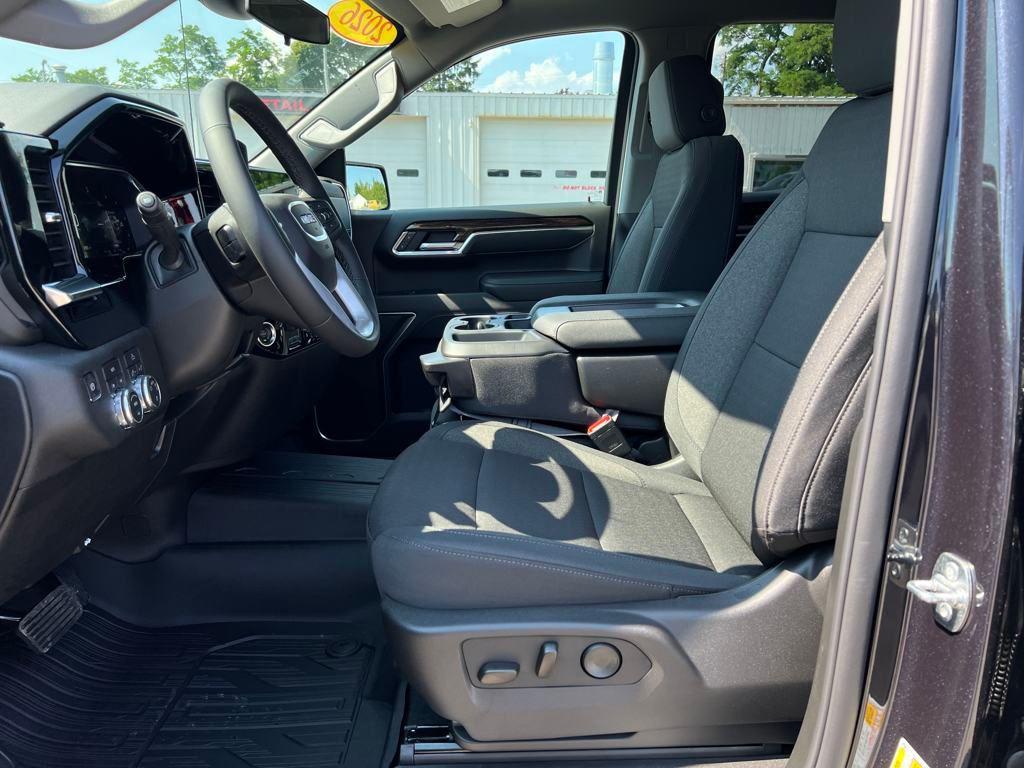 new 2026 GMC Sierra 1500 car, priced at $44,987