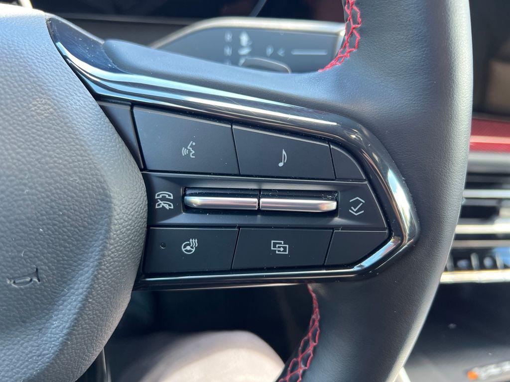 used 2024 Chevrolet Traverse car, priced at $44,038