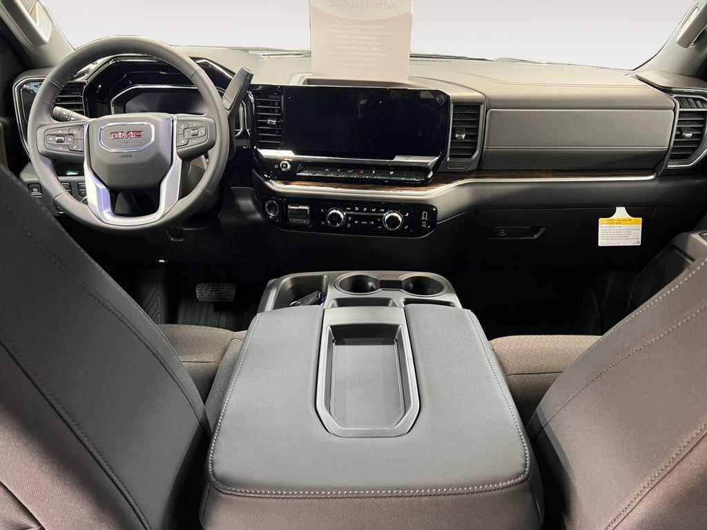 new 2025 GMC Sierra 1500 car, priced at $52,535
