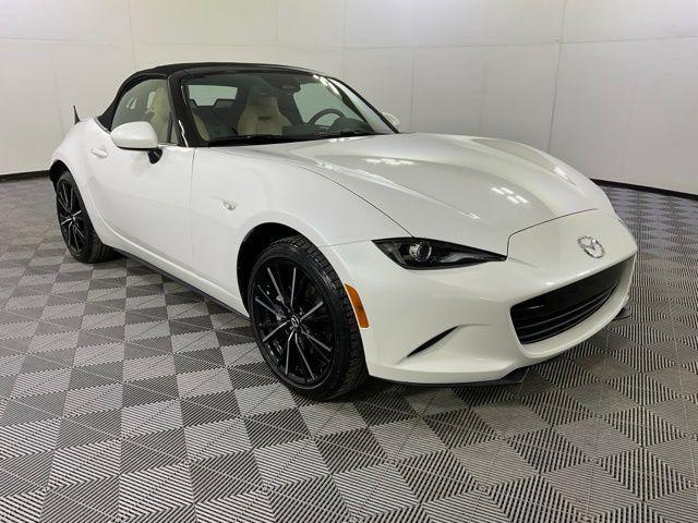 used 2025 Mazda MX-5 Miata car, priced at $32,286