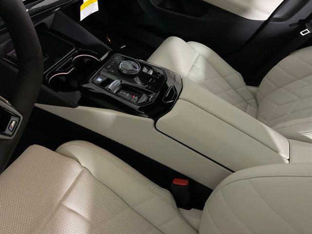 new 2026 BMW 550e car, priced at $85,490