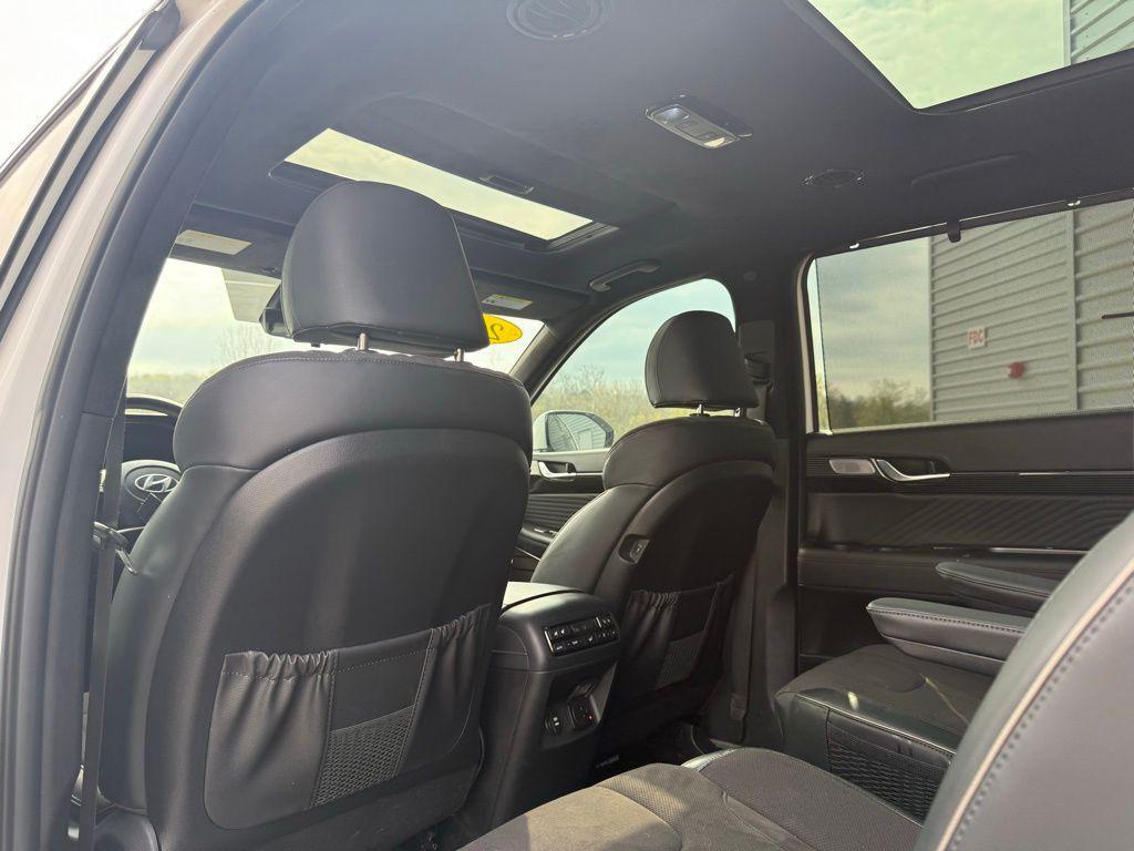 used 2025 Hyundai Palisade car, priced at $44,988