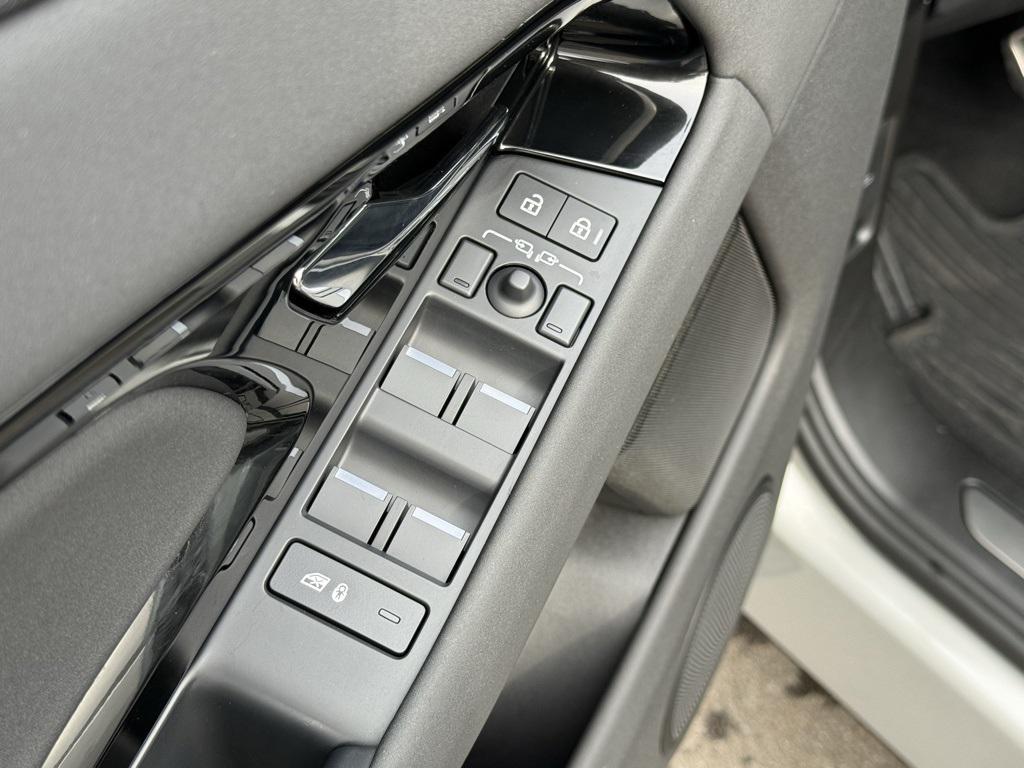 used 2026 Land Rover Range Rover Evoque car, priced at $55,363