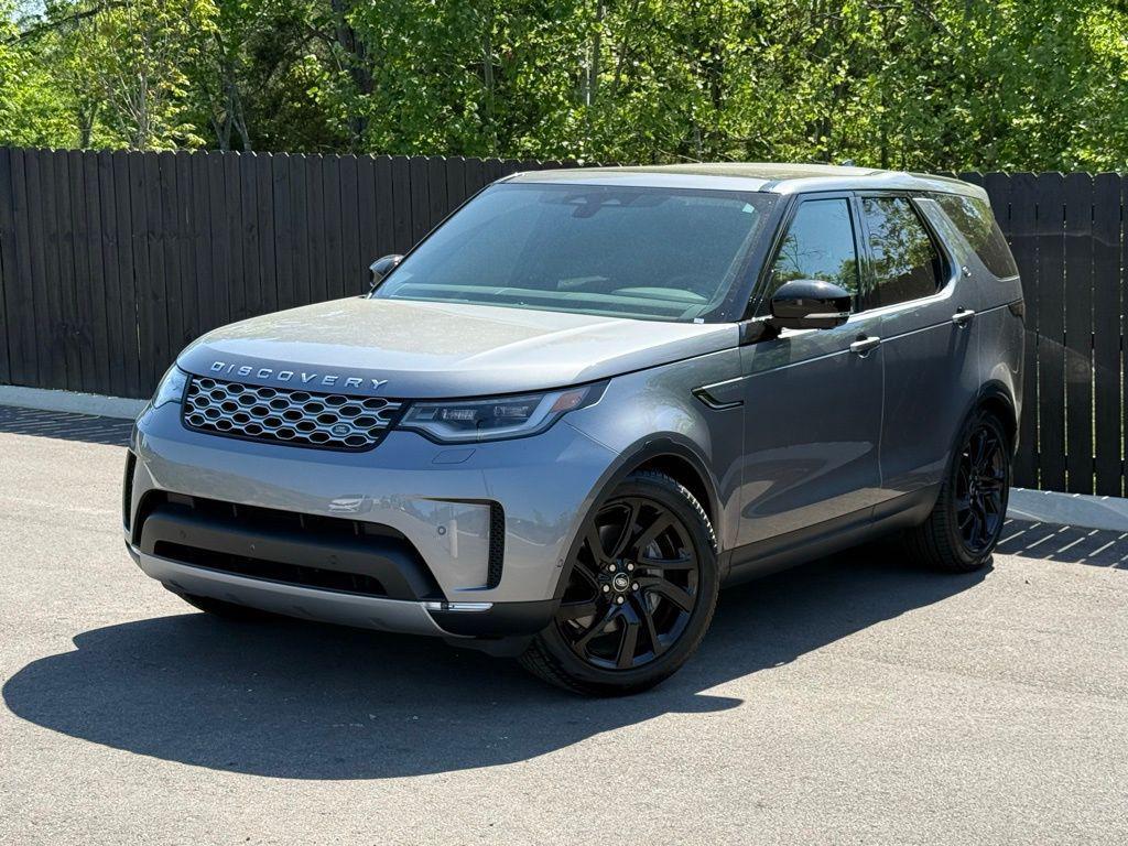 used 2025 Land Rover Discovery car, priced at $49,463