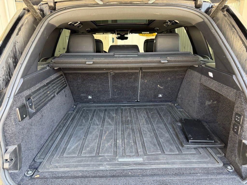 used 2020 Land Rover Range Rover car, priced at $35,988