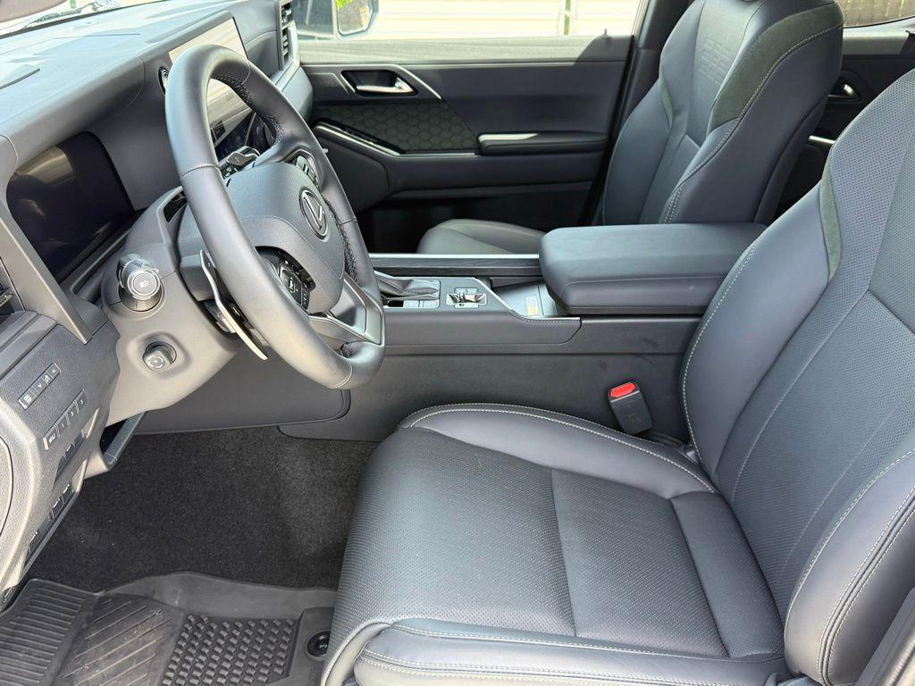 used 2025 Lexus GX 550 car, priced at $90,845