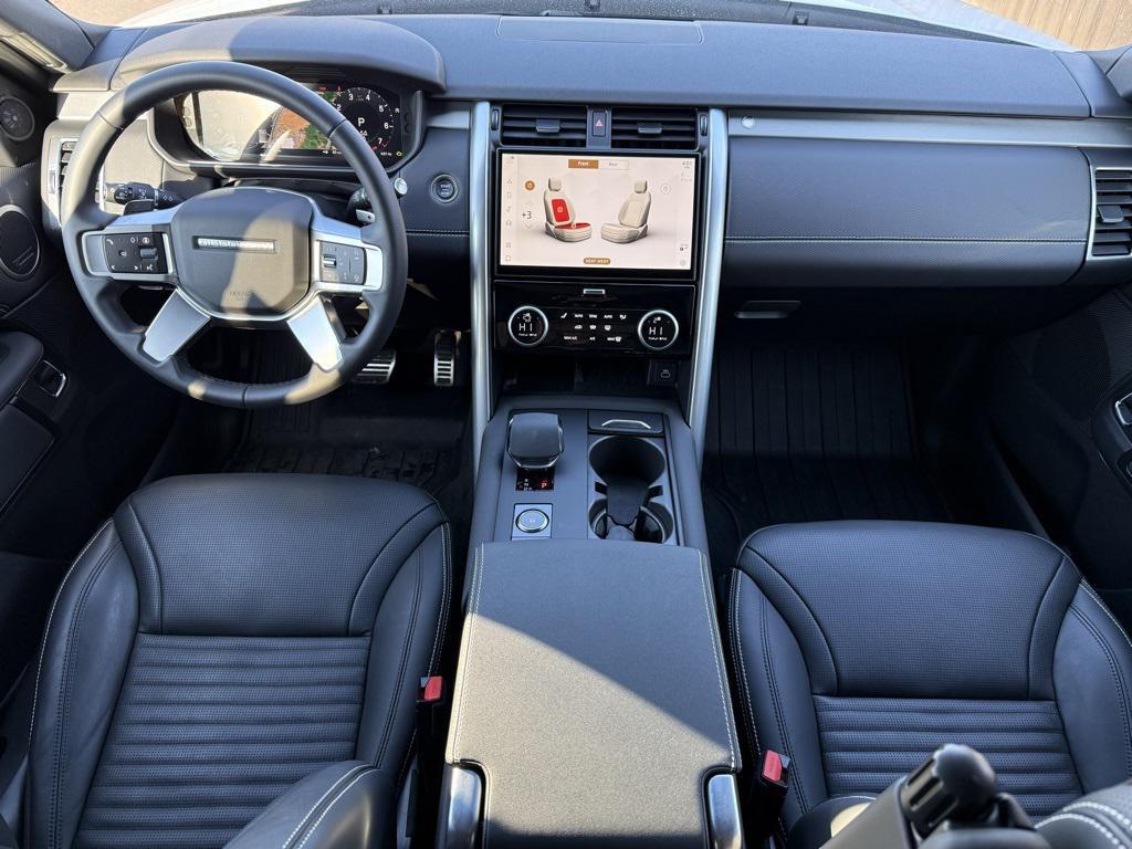 used 2025 Land Rover Discovery car, priced at $68,963