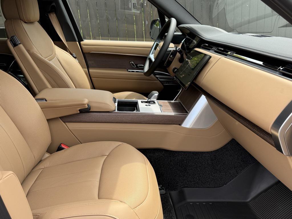 new 2025 Land Rover Range Rover car, priced at $130,280