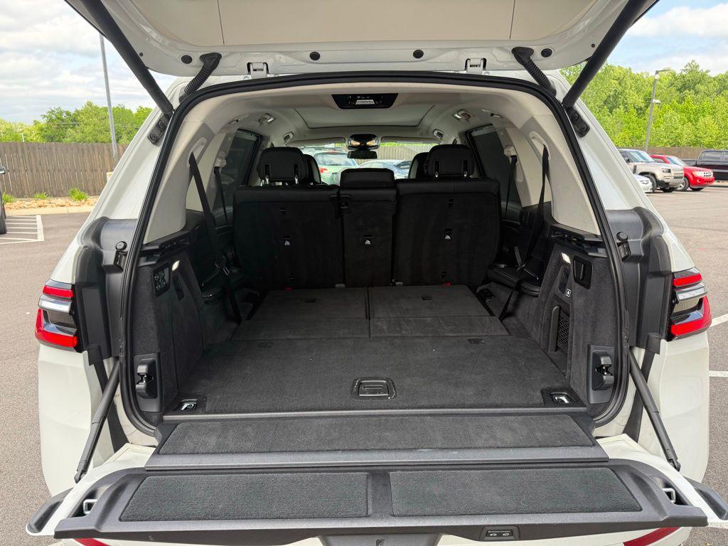 used 2024 BMW X7 car, priced at $66,323