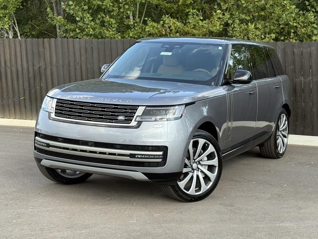 new 2025 Land Rover Range Rover car, priced at $154,480