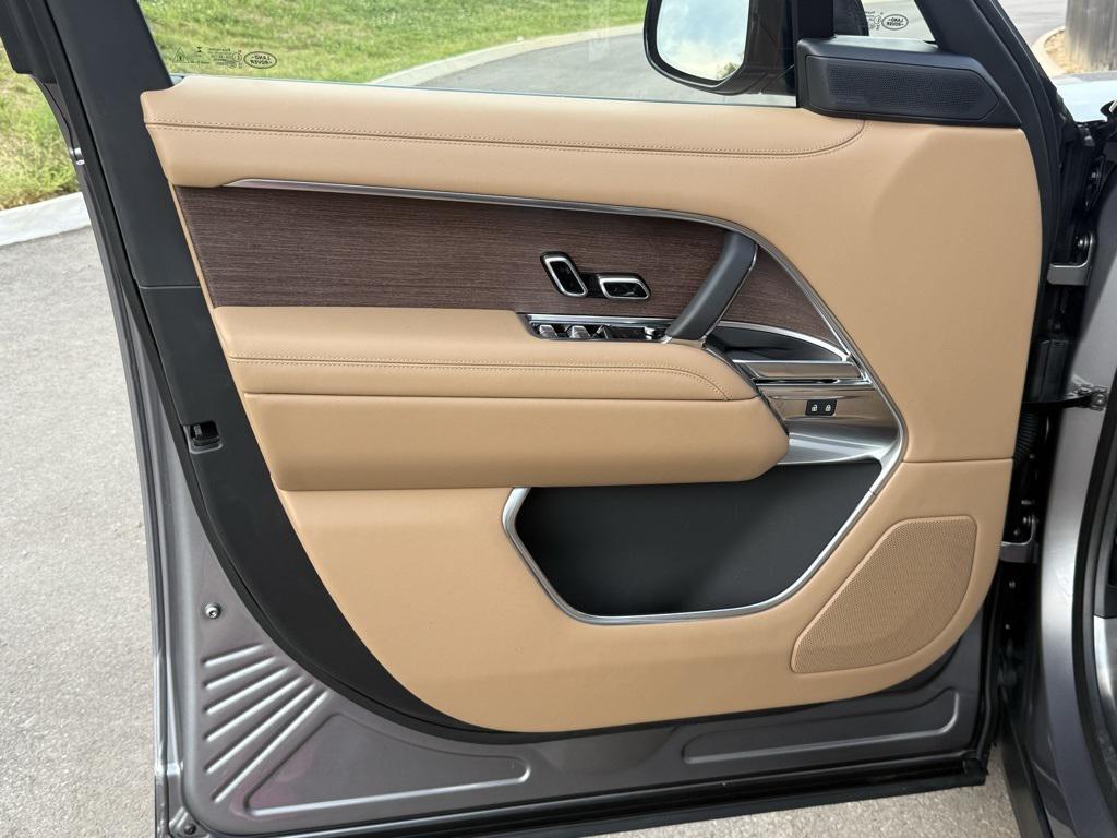 new 2025 Land Rover Range Rover car, priced at $154,480