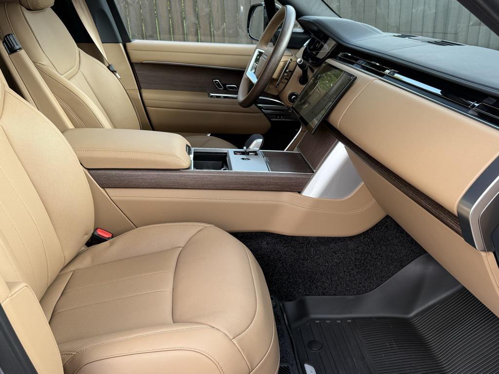 new 2025 Land Rover Range Rover car, priced at $154,480