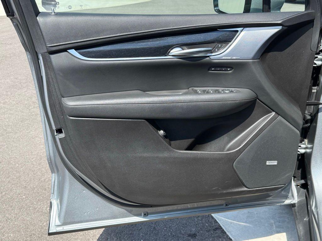 used 2024 Cadillac XT5 car, priced at $39,988