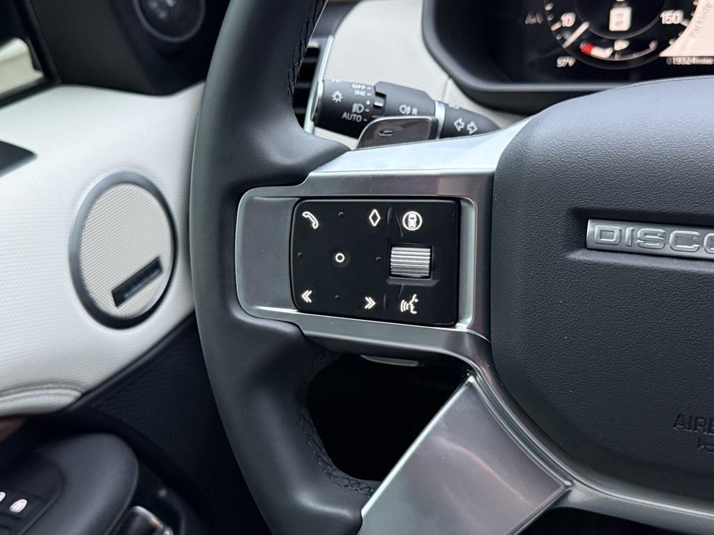 used 2024 Land Rover Discovery car, priced at $58,823