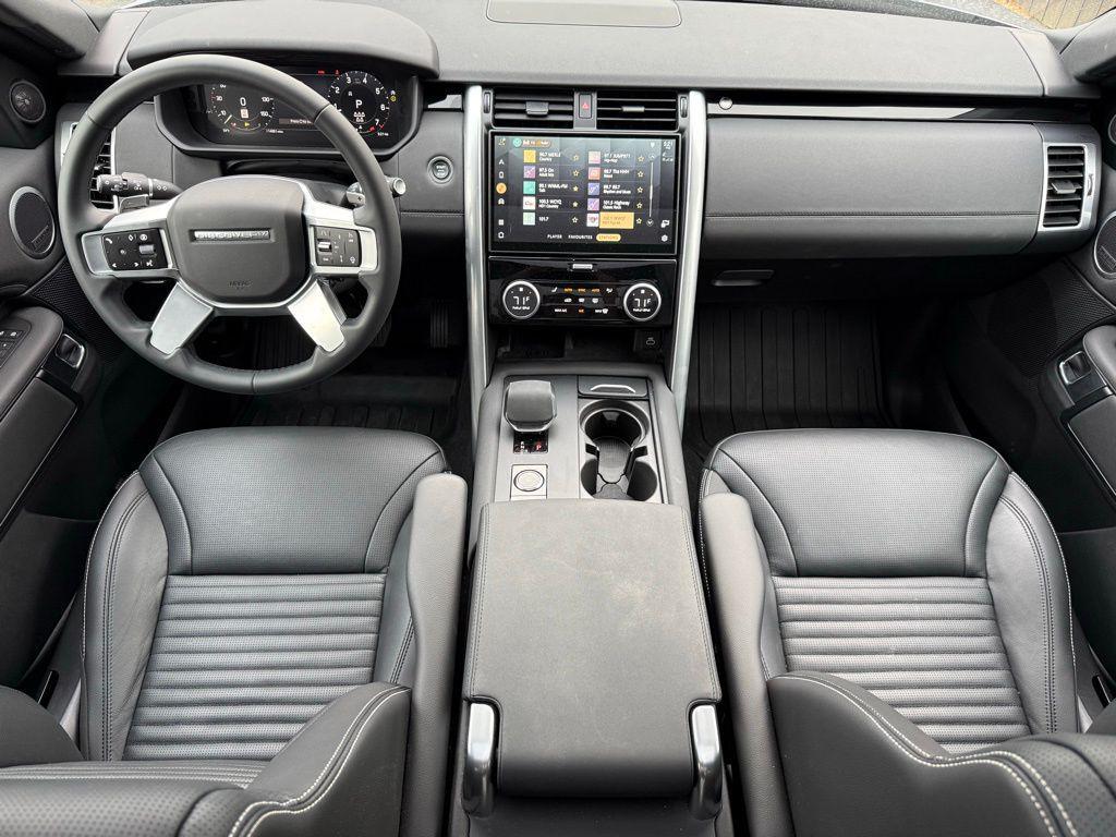used 2025 Land Rover Discovery car, priced at $55,363