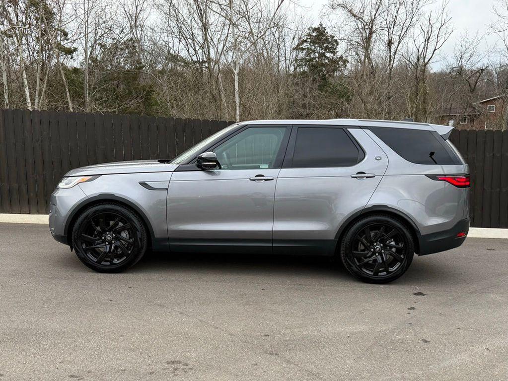 used 2025 Land Rover Discovery car, priced at $55,363