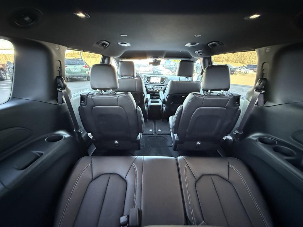 used 2025 Chrysler Pacifica car, priced at $35,988