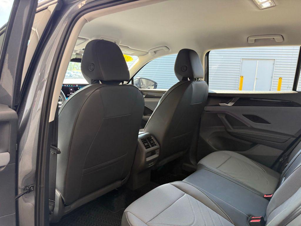 used 2025 Volkswagen Tiguan car, priced at $30,988