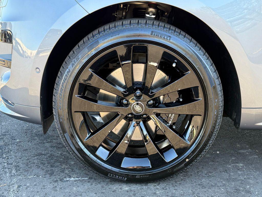 new 2025 Land Rover Range Rover Sport car, priced at $122,400