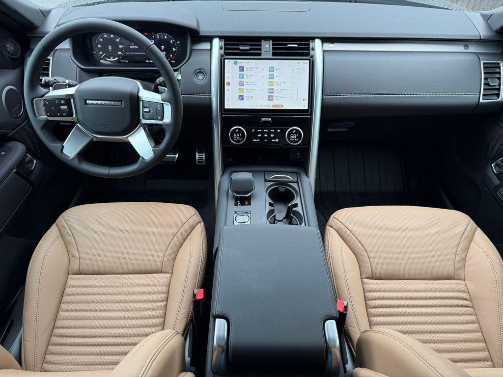new 2026 Land Rover Discovery car, priced at $79,661