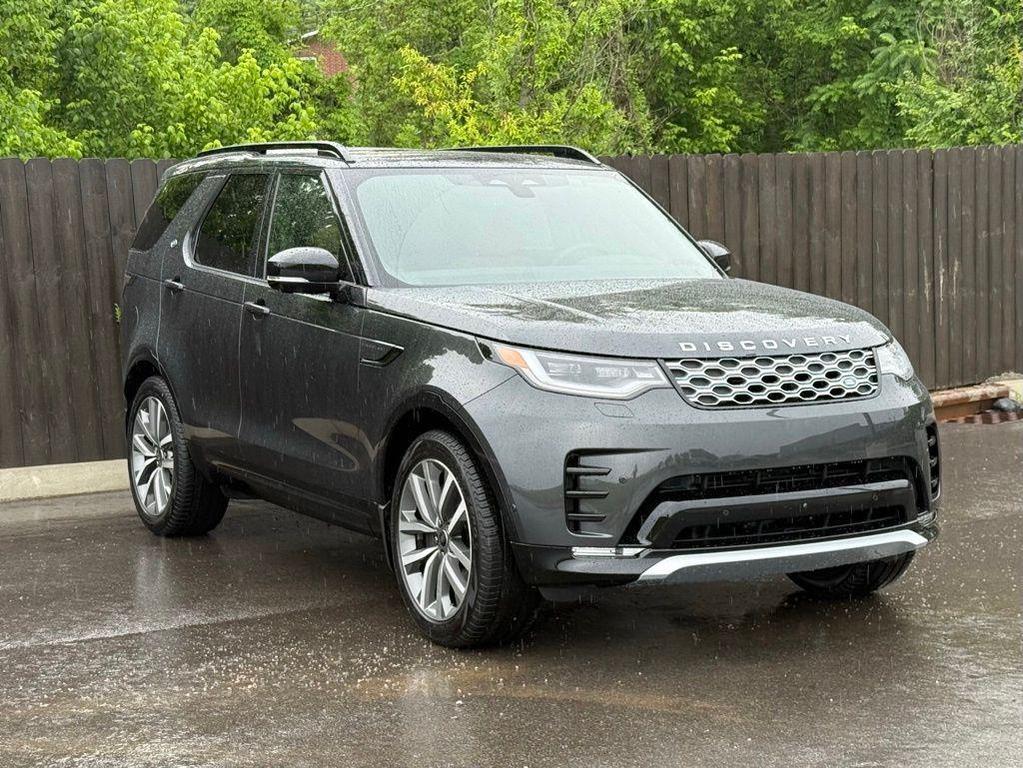 new 2026 Land Rover Discovery car, priced at $79,661