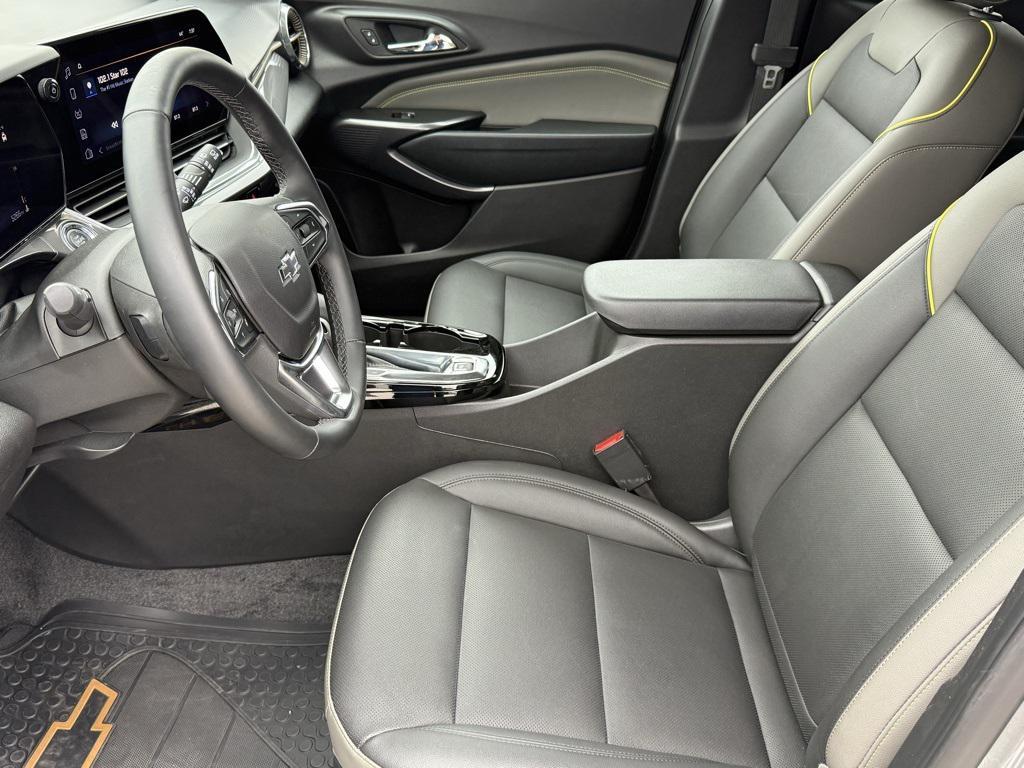 used 2025 Chevrolet Trax car, priced at $24,345