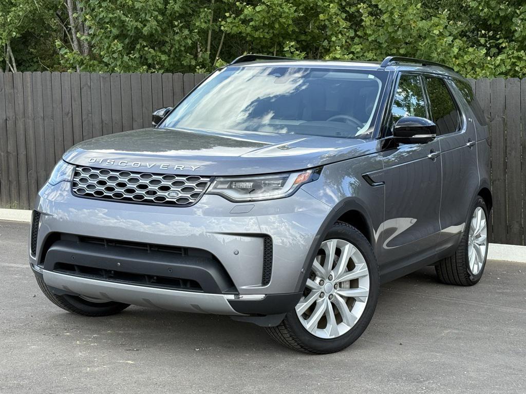 used 2025 Land Rover Discovery car, priced at $59,988