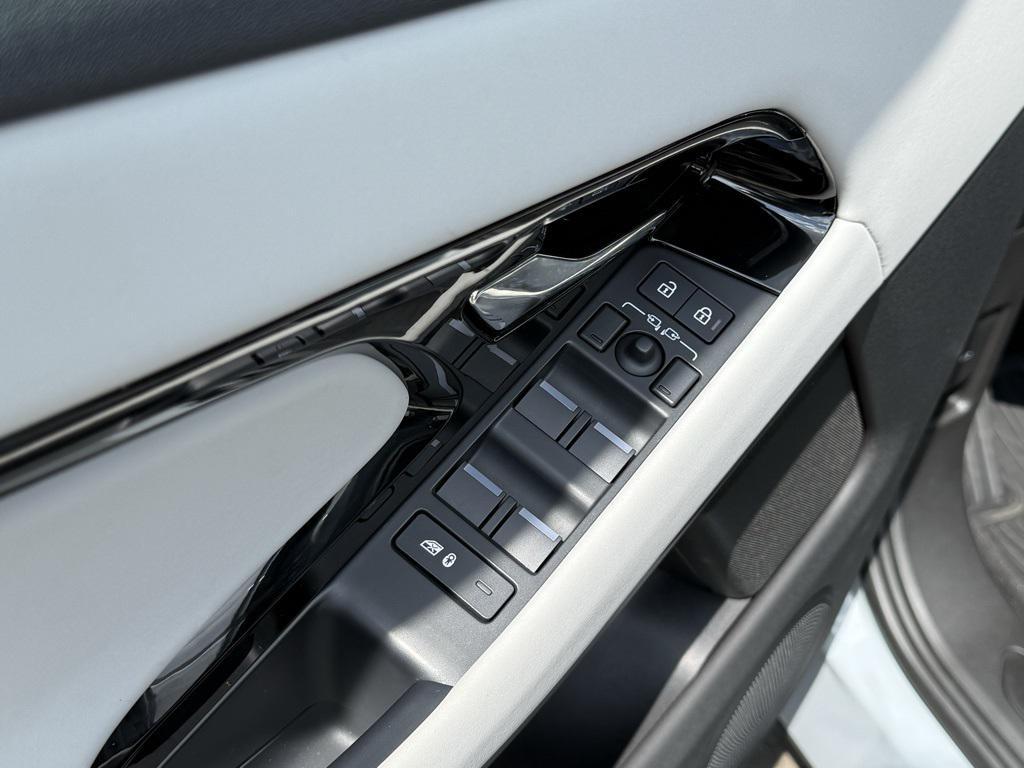 used 2025 Land Rover Range Rover Evoque car, priced at $43,863