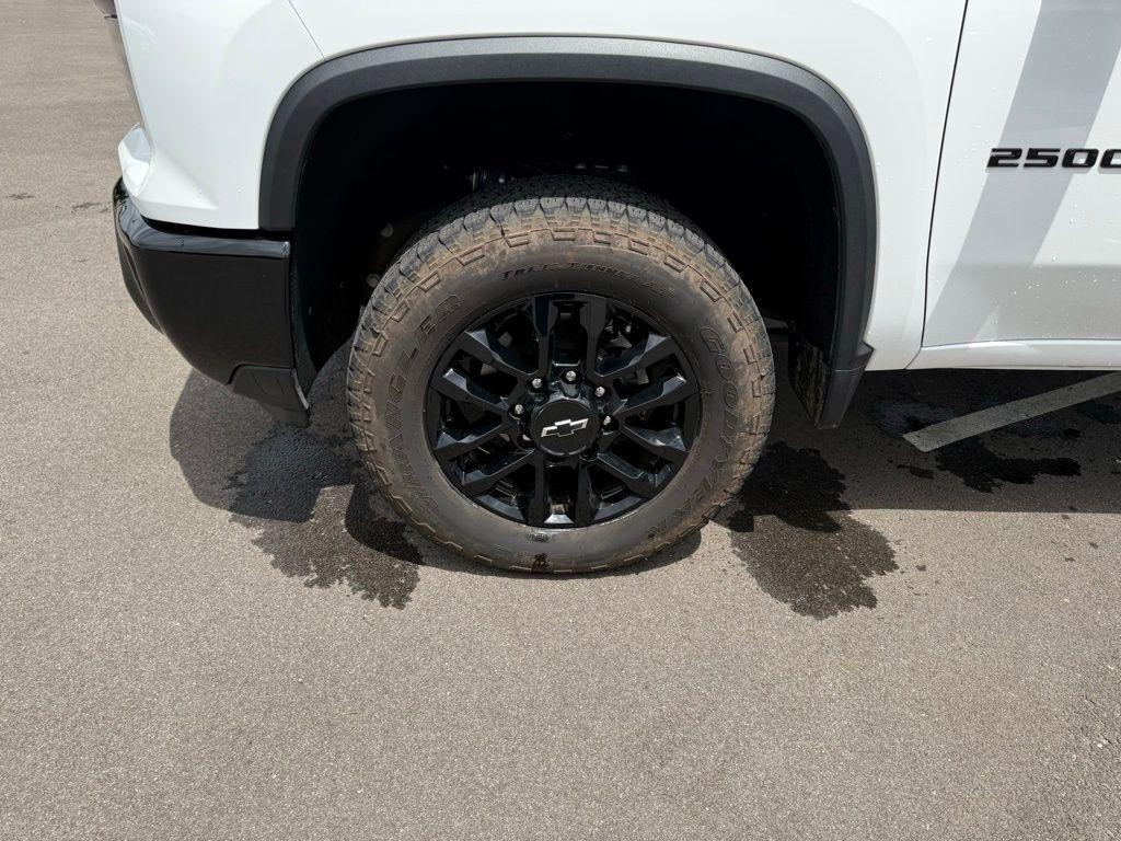 used 2025 Chevrolet Silverado 2500 car, priced at $55,323