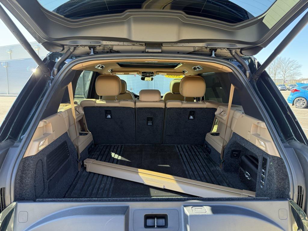 used 2025 Land Rover Range Rover car, priced at $132,988