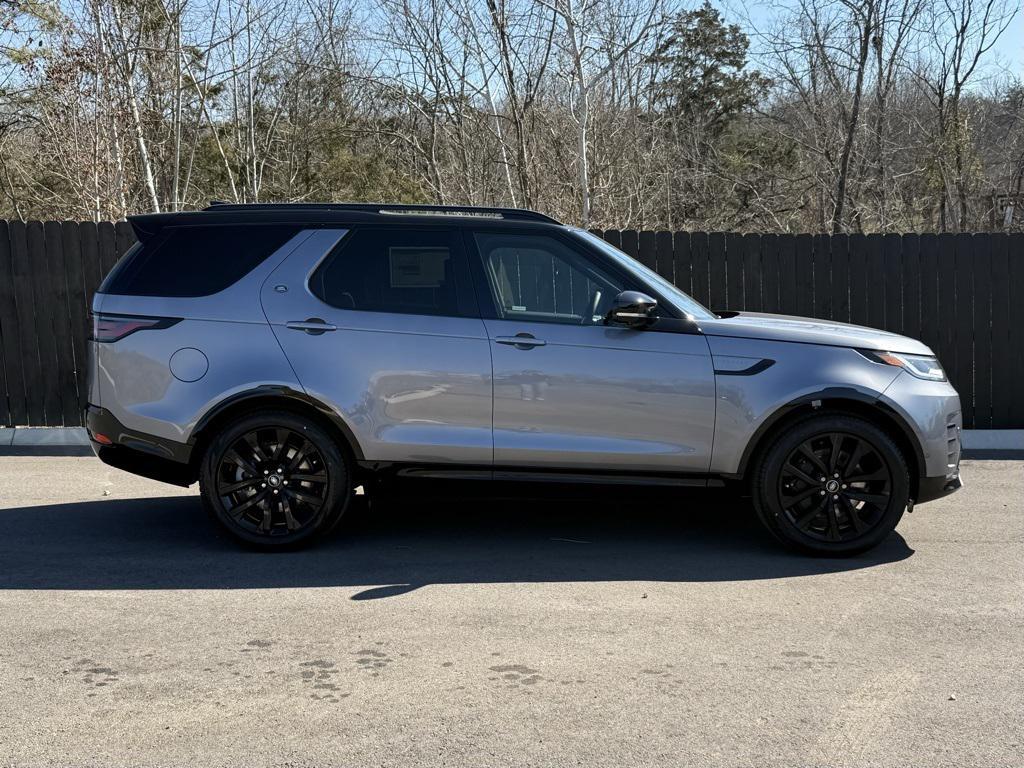 new 2026 Land Rover Discovery car, priced at $77,566