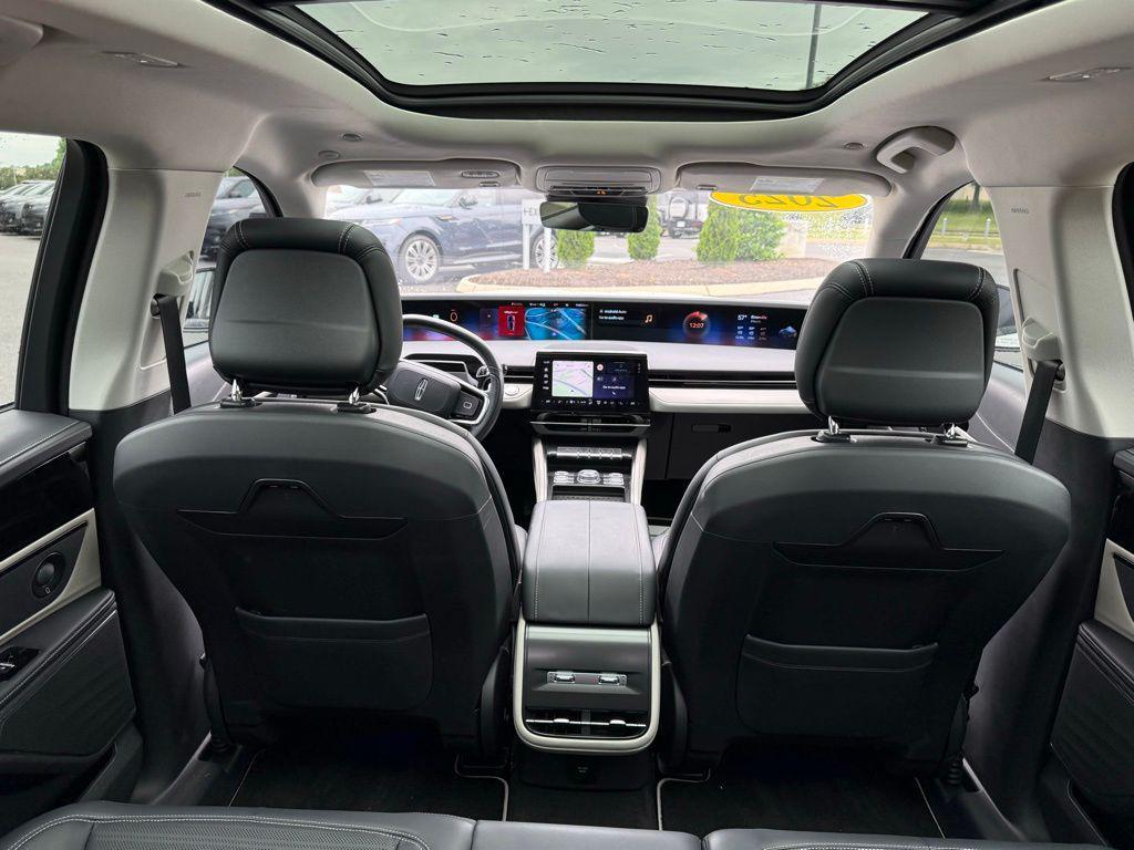 used 2025 Lincoln Nautilus car, priced at $59,623