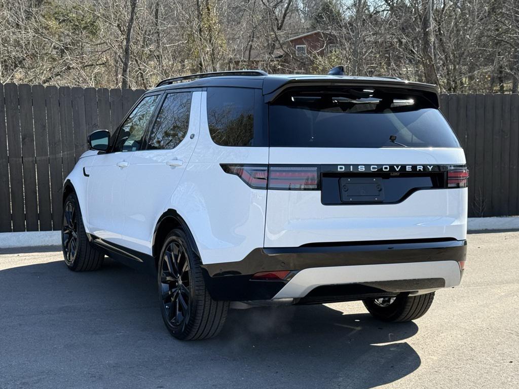 new 2026 Land Rover Discovery car, priced at $77,566