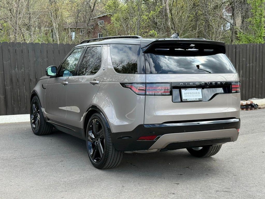 used 2025 Land Rover Discovery car, priced at $58,763