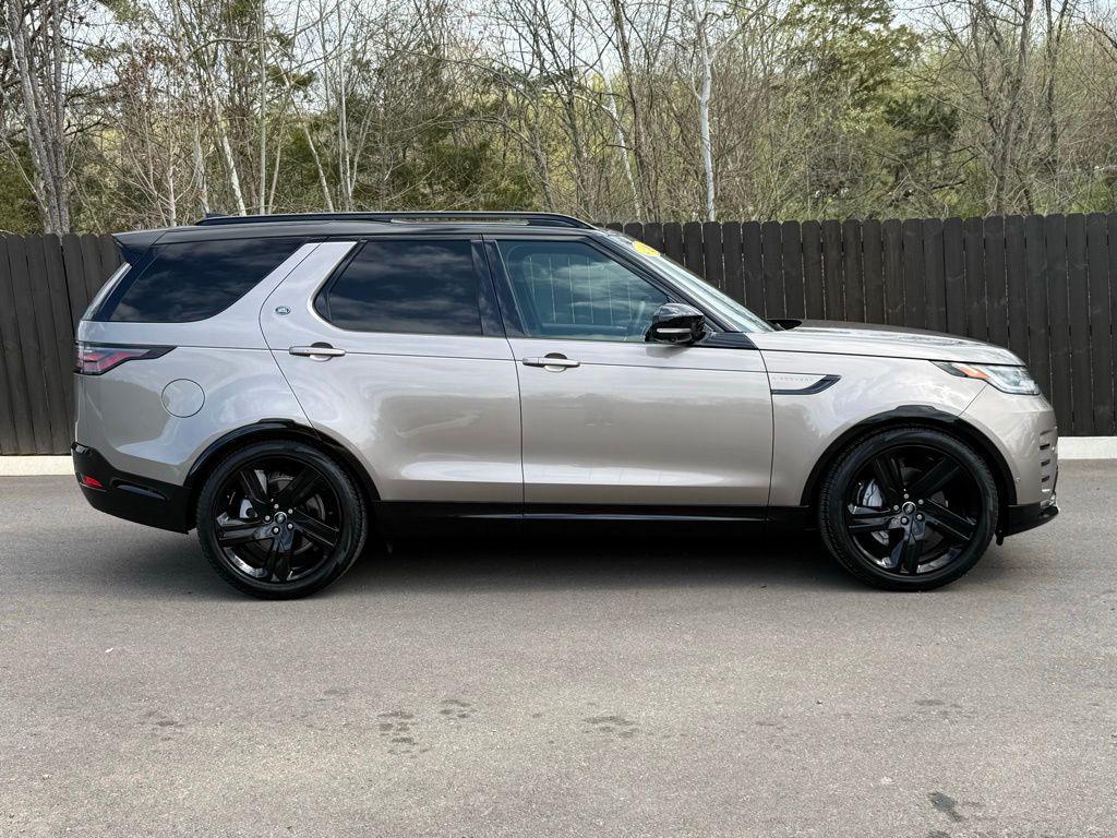 used 2025 Land Rover Discovery car, priced at $58,763
