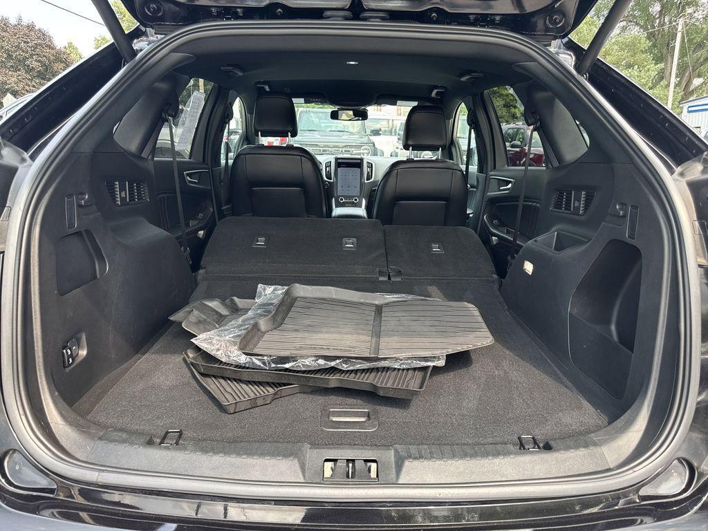 used 2024 Ford Edge car, priced at $32,490