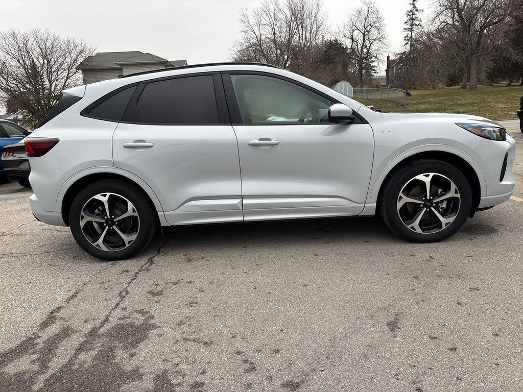 used 2025 Ford Escape car, priced at $32,990