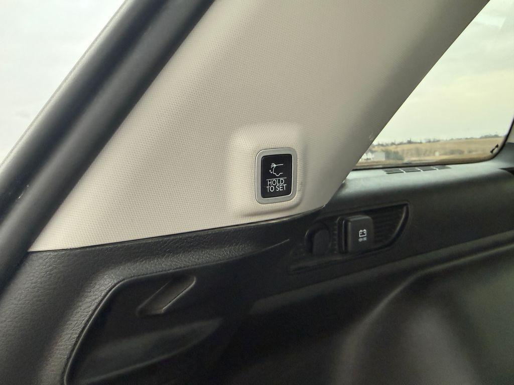 used 2022 Jeep Grand Cherokee car, priced at $25,995