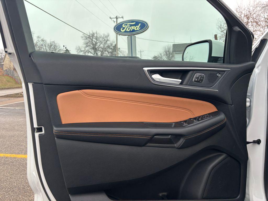 used 2024 Ford Edge car, priced at $33,990