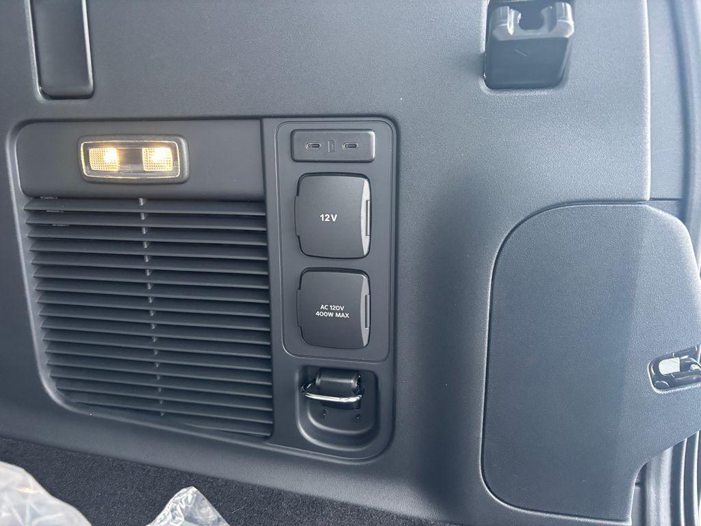 new 2025 Ford Expedition Max car, priced at $73,500