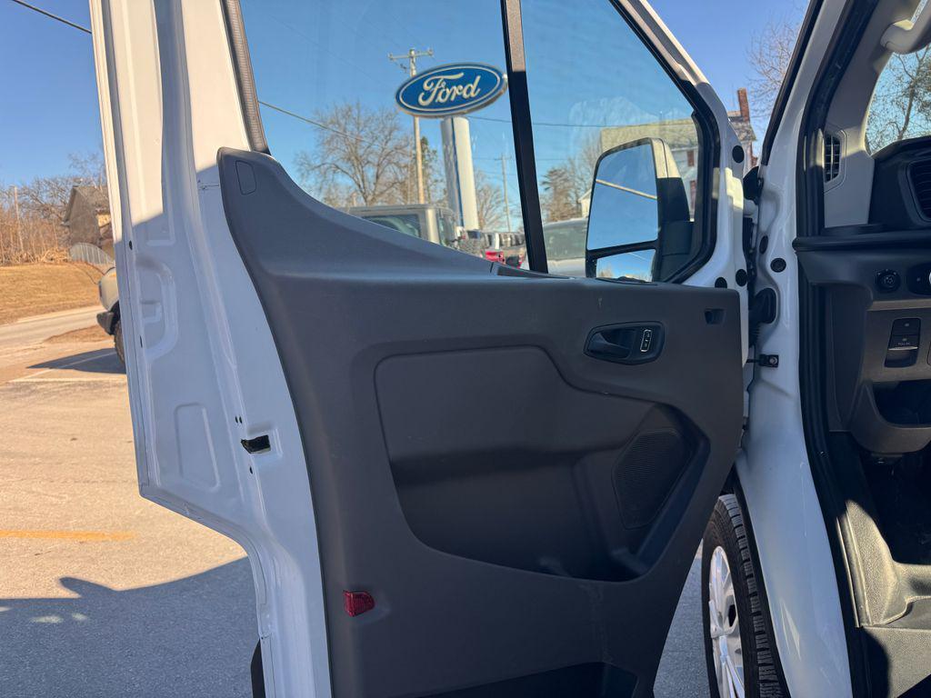 used 2024 Ford Transit-250 car, priced at $31,990