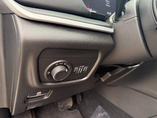 new 2025 Jeep Grand Cherokee car, priced at $39,296